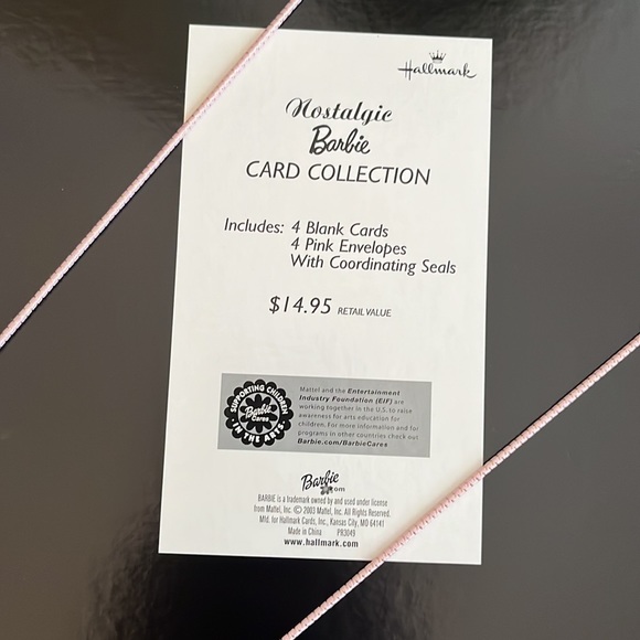 Hallmark Barbie nostalgic Barbie Card Collection - Picture 3 of 3